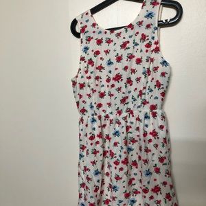 Pretty white dress forever 21